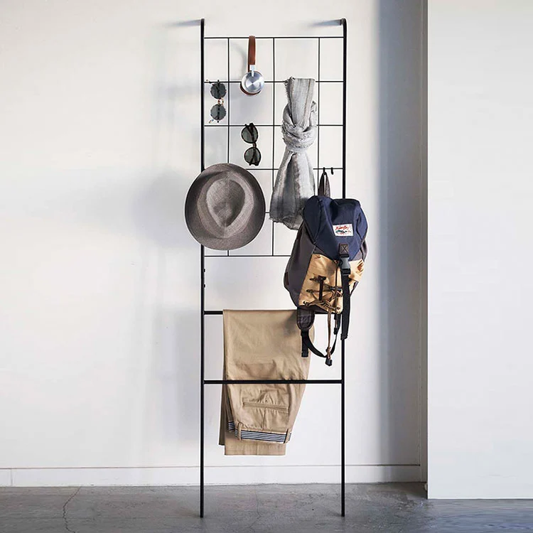 Håndklædestativ i metal til badeværelset